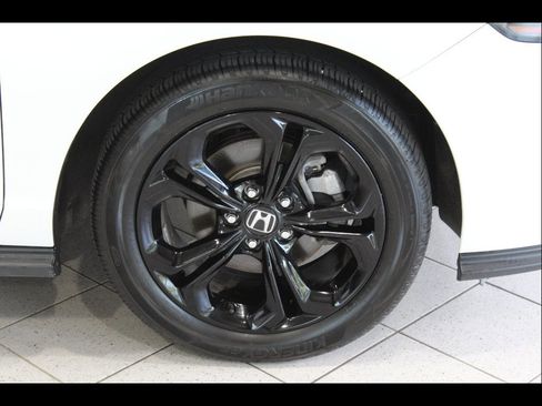 Certified 2025 Honda Accord SE image 9
