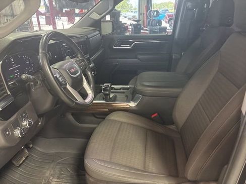 Used 2024 GMC Sierra 1500 Elevation RWD image 20