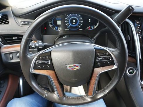 Used 2019 Cadillac Escalade Premium Luxury AWD/4WD image 33