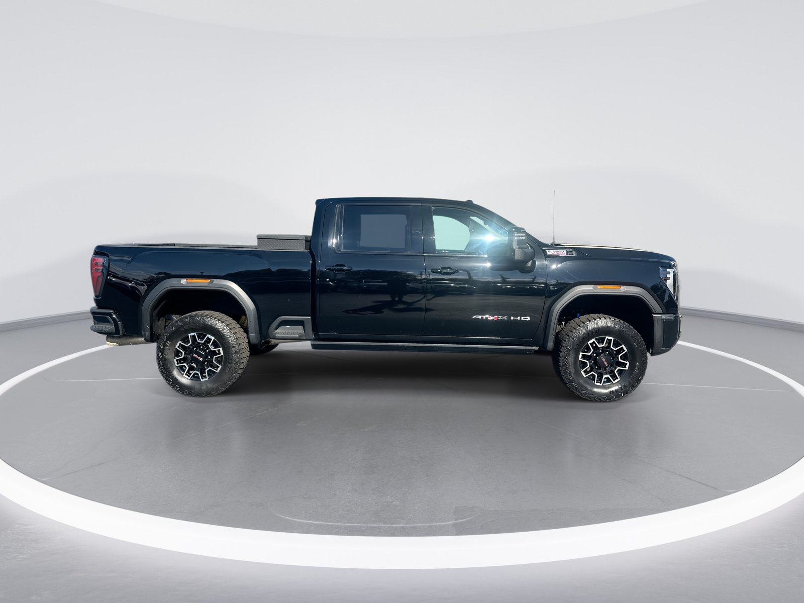 Used 2025 GMC Sierra 2500 AT4X AWD/4WD image 10
