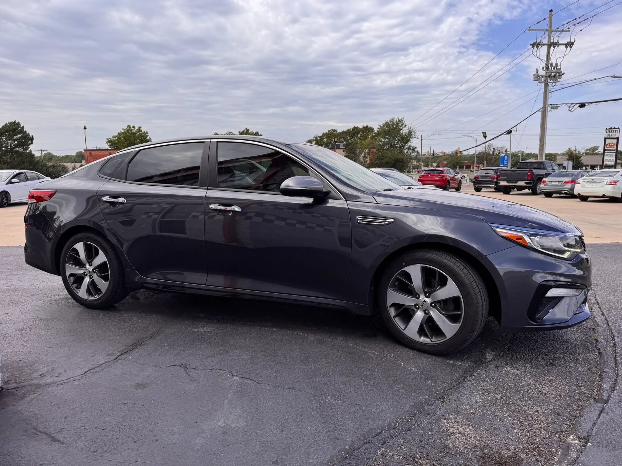 Used 2020 Kia Optima S FWD image 4