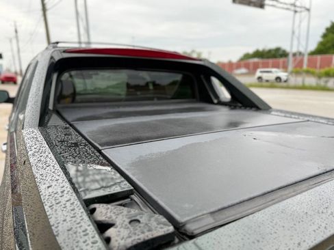 Used 2013 Chevrolet Avalanche LTZ AWD/4WD image 15