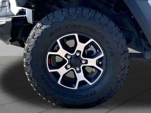 Used 2021 Jeep Wrangler Unlimited Rubicon AWD/4WD image 11