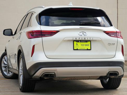 Used 2019 INFINITI QX50 Essential w/ Premium Heat Package FWD image 5