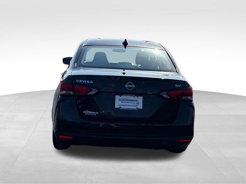 Used 2024 Nissan Versa SV FWD image 4