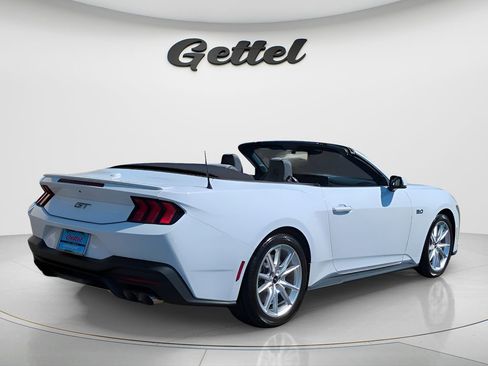 Used 2025 Ford Mustang GT Premium image 4