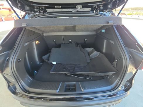 Used 2024 Chevrolet Trax RS w/ Driver Confidence Package image 27