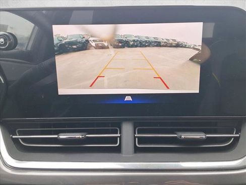 Used 2024 Chevrolet Trax ACTIV image 13