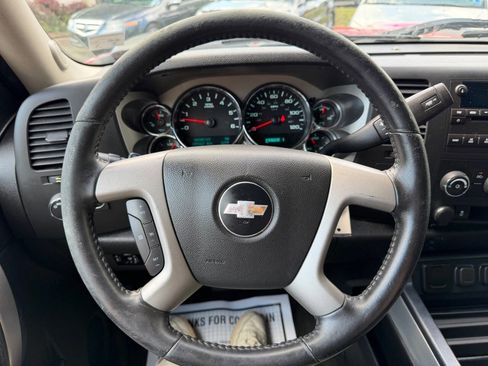 Used 2013 Chevrolet Silverado 2500 LT AWD/4WD image 15