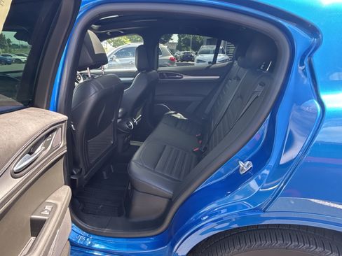 Certified 2023 Alfa Romeo Stelvio Veloce AWD/4WD image 41