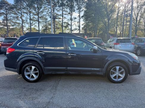 Used 2014 Subaru Outback 2.5i Limited AWD/4WD image 7