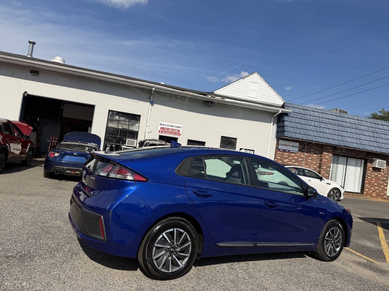 Used 2020 Hyundai Ioniq SE FWD image 8