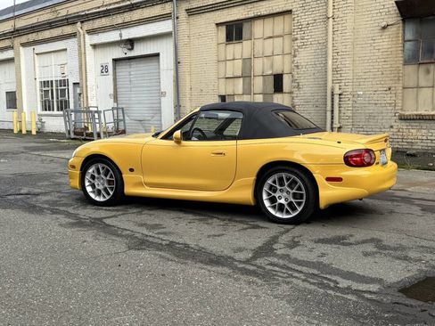 Used 2002 MAZDA MX-5 Miata SE image 7