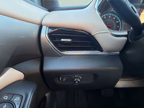 Certified 2022 Chevrolet Traverse LS image 13