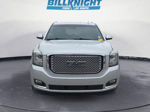 Used 2017 GMC Yukon Denali w/ Open Road Package AWD/4WD image 8