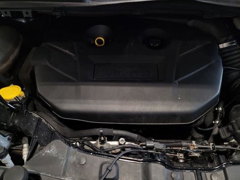 Used 2017 Ford Escape Titanium AWD/4WD image 30
