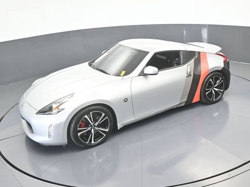 Used 2020 Nissan 370Z w/ Sport Package image 42
