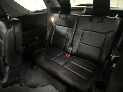 Used 2020 Ford Explorer XLT w/ Equipment Group 202A image 16