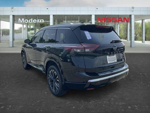 New 2026 Nissan Rogue Platinum image 3