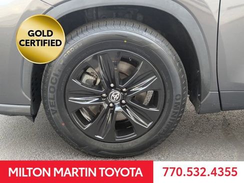 Certified 2022 Toyota Highlander XLE image 10