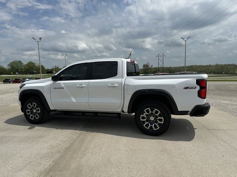 Used 2023 Chevrolet Colorado Z71 w/ Z71 Convenience Package 2 AWD/4WD image 8