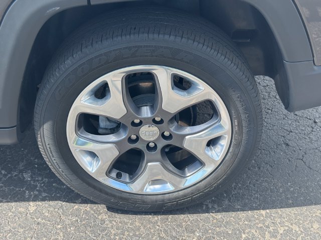 Certified 2021 Jeep Compass Limited AWD/4WD image 11