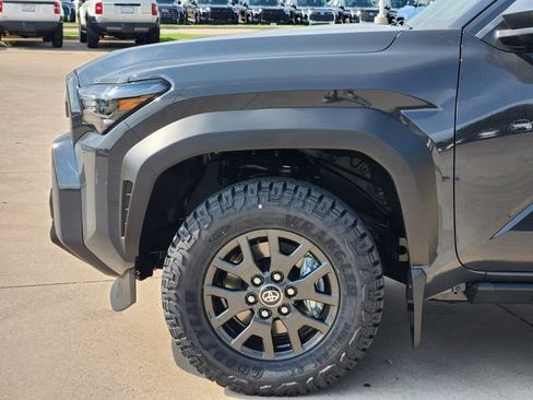 New 2026 Toyota 4Runner SR5 AWD/4WD image 9