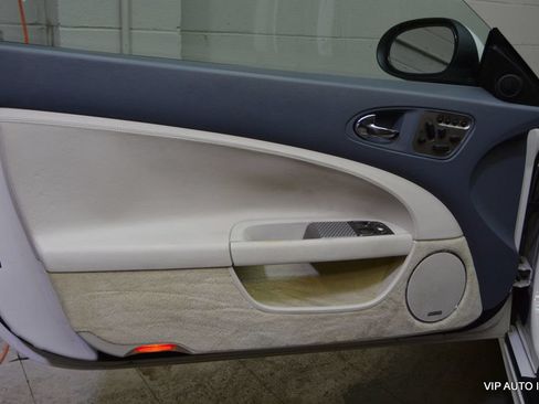 Used 2008 Jaguar XKR R RWD image 11