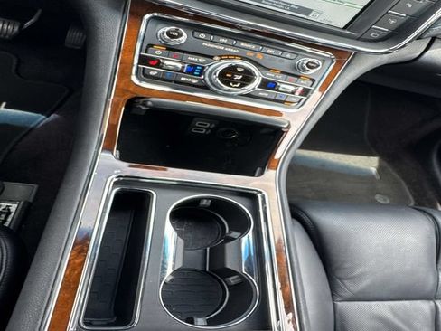 Used 2017 Lincoln Continental Reserve w/ Technology Package FWD image 23
