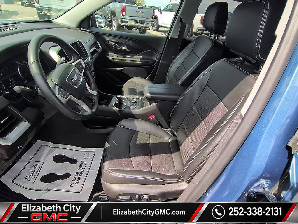 Used 2024 GMC Terrain SLT w/ Elevation Edition AWD/4WD image 17