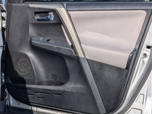 Used 2015 Toyota RAV4 XLE image 30