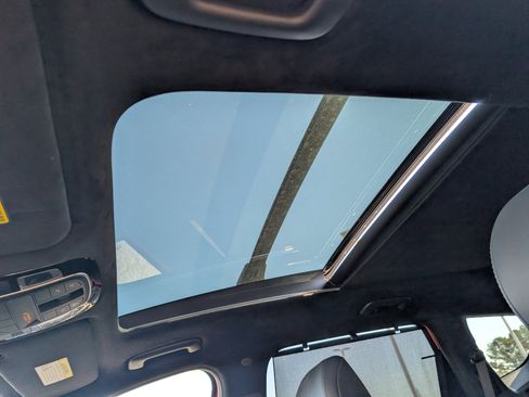 Used 2021 Hyundai Santa Fe Calligraphy w/ Cargo Package image 17