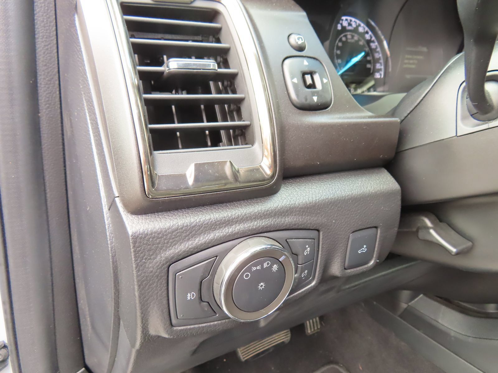 Used 2022 Ford Ranger Lariat w/ Equipment Group 501A High AWD/4WD image 15