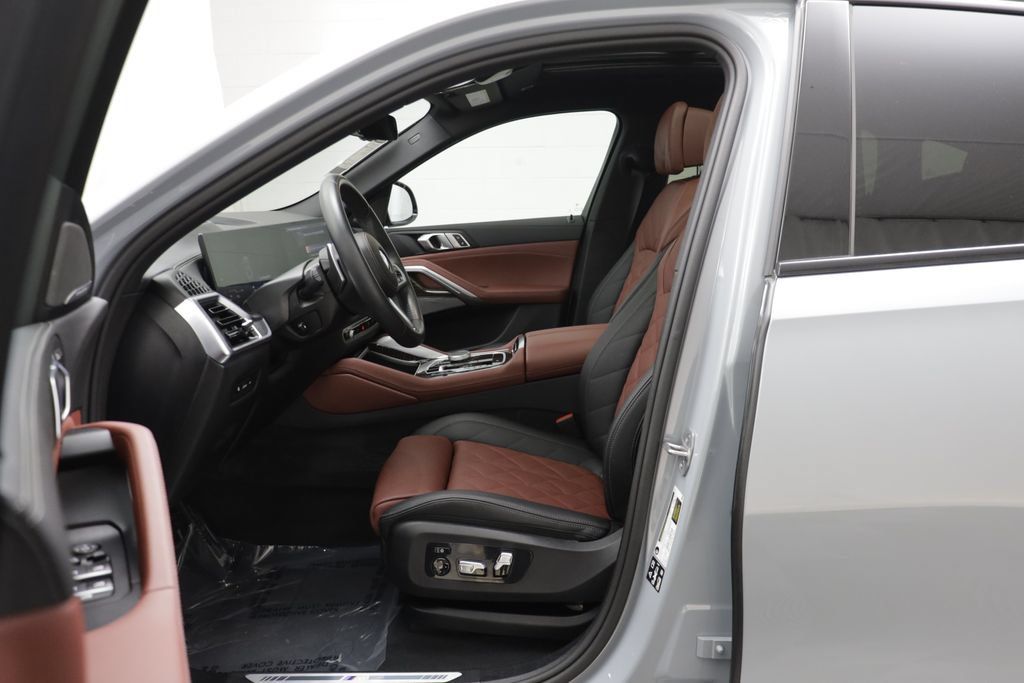 Used 2026 BMW X6 xDrive40i AWD/4WD image 5