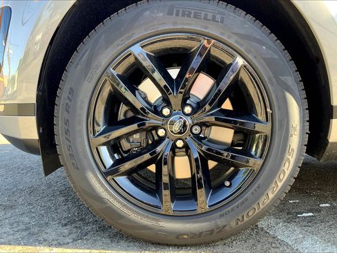 New 2026 Land Rover Range Rover Evoque S image 17