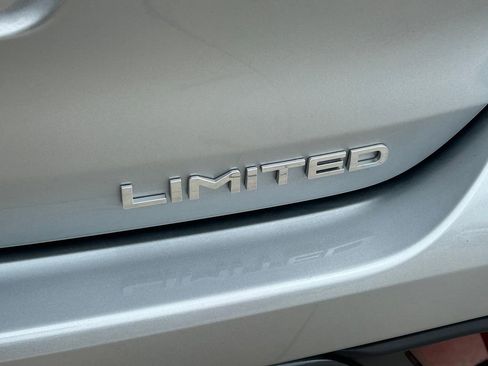 Used 2023 Toyota Highlander Limited image 14