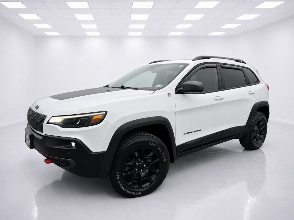 Used 2021 Jeep Cherokee Trailhawk w/ Technology Group AWD/4WD image 4