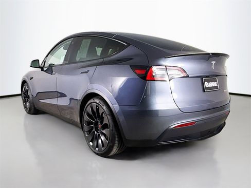 Used 2022 Tesla Model Y Performance image 5