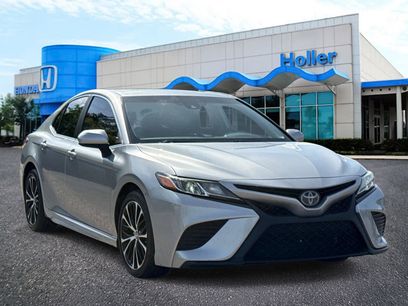 Used 2019 Toyota Camry SE