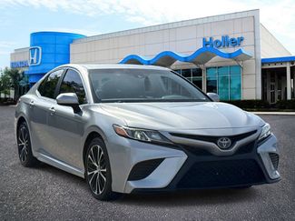 Used 2019 Toyota Camry SE video 1