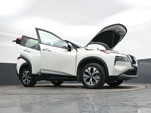 Used 2023 Nissan Rogue SV w/ SV Premium Package image 47