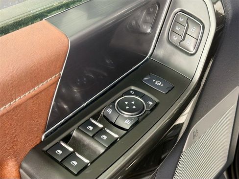 Used 2023 Ford F150 Lariat w/ Equipment Group 502A High image 17