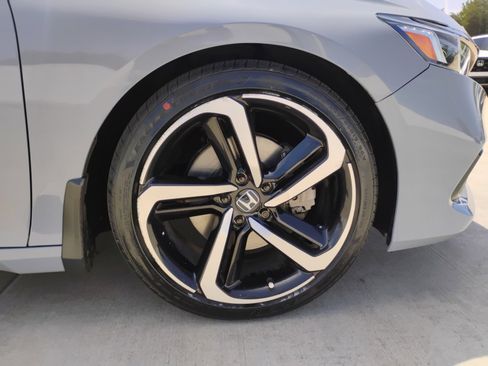 Used 2022 Honda Accord Sport image 29