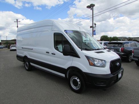 Used 2025 Ford Transit 250 148 High Roof Extended RWD image 2
