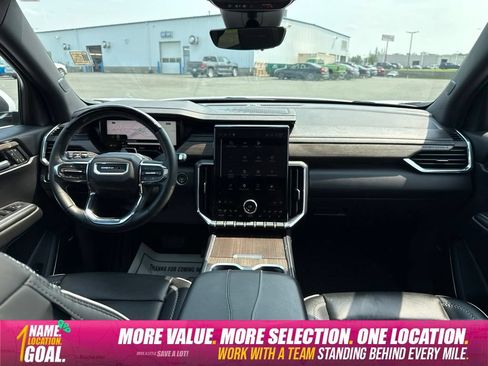 Used 2026 GMC Acadia Denali w/ Super Cruise Package AWD/4WD image 15