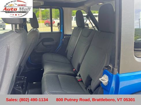 Used 2024 Jeep Wrangler Unlimited Sport AWD/4WD image 27