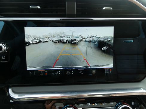 Certified 2024 GMC Sierra 2500 Denali Ultimate image 34