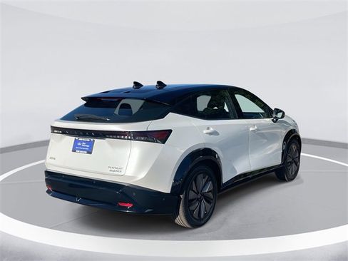 Used 2023 Nissan Ariya image 5