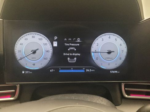 Used 2024 Hyundai Elantra SEL FWD image 23