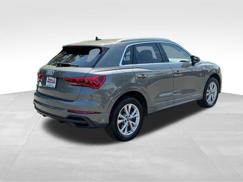 Used 2025 Audi Q3 2.0T Premium w/ Convenience Package AWD/4WD image 9
